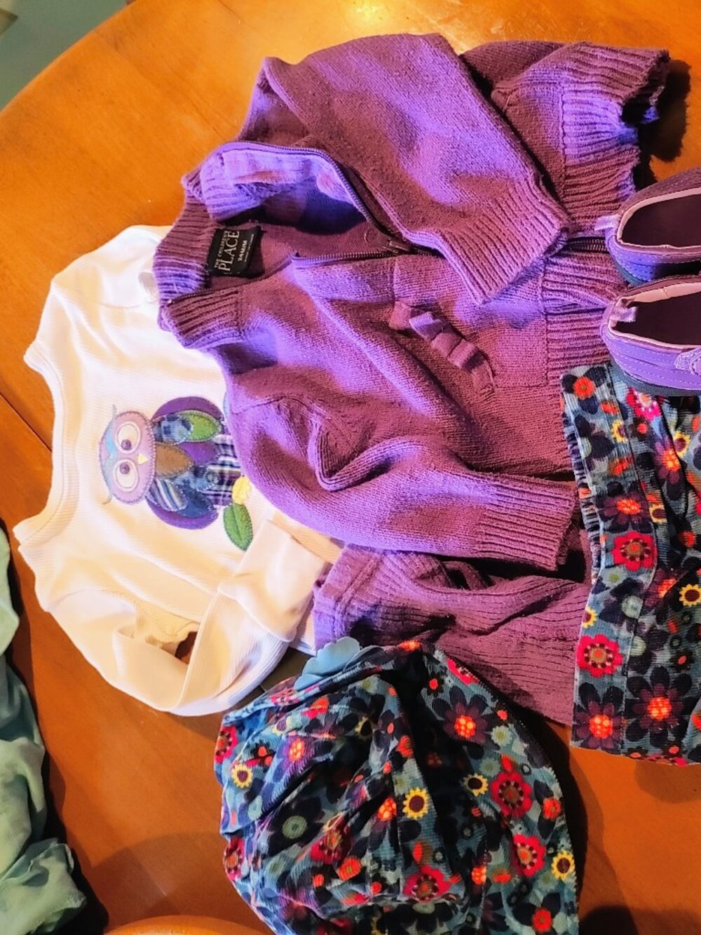 Girls Size 24 Months 5 piece "The Children's Place" Mauve outfit. Like NEW